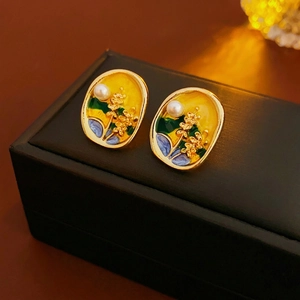 Vintage oval enamel earrings with faux pearl and golden floral wheat details
