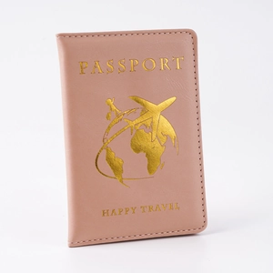 Funda de pasaporte en cuero PU rosa con texto Happy Travel dorado y dibujo de avión