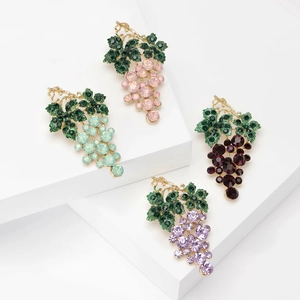 Grape Brooch Fruit Shape Alloy Rhinestone Crystal Elegant Dress Suit Accessories For Women Korean Style Corsage