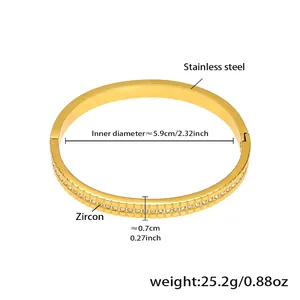 Gedetailleerde maattabel voor een 18k goud vergulde rvs armband met zirkonia steentjes