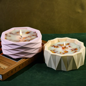 Geometric faceted silicone mold for scented candles and flower pots with dried petals