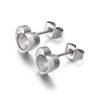 Polished minimalist stainless steel heart-shaped stud earrings for DIY jewelry making