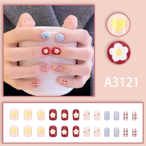 Lot de 24 faux ongles courts ronds avec motifs fleurs, pois, cœurs et carreaux