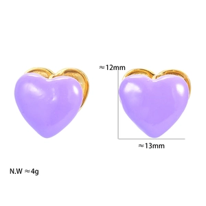 Detailed view of purple heart studs with size 13mm and 4g weight specifications