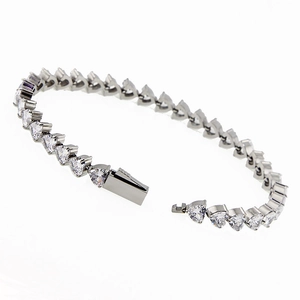 Bracciale tennis in acciaio inossidabile 316L lucido con zirconi bianchi a cuore