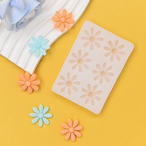 6-cavity flower silicone mold for DIY daisy crafts with resin and chocolate decorating