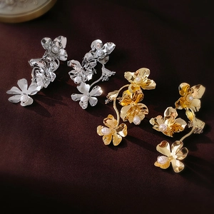Boucles D'oreilles Fleurs En Alliage Avec Tige En Argent Sterling 925 Et Künstliche Perle D'imitation Bijoux De Mode Pour Femme