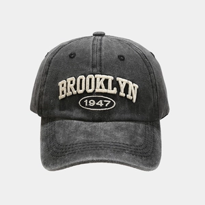 Washed charcoal black baseball cap with Brooklyn 1947 3D embroidery for casual wear