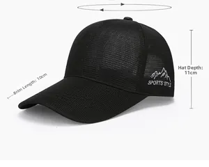 Dettaglio del cappello in rete nera con misure della tesa 10cm e profondità di 11cm