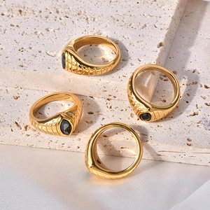 Vintage 18k gold plated titanium steel rings with black oval zircon eye pattern
