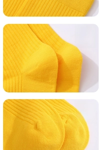 Dettaglio di calze in cotone giallo con punta senza cuciture e tallone 3D rifinito