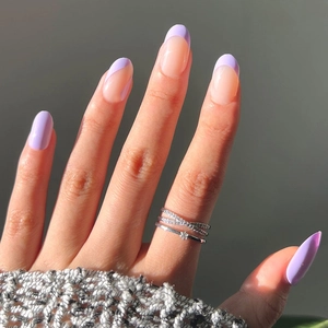 French Style Almond Short Purple Press On Nails Lavender Wavy Design Glossy Full Cover Fake Nails For Women Manicure Art