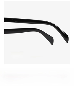 Detail of glossy black curved temple tips designed for comfort and non-slip fit