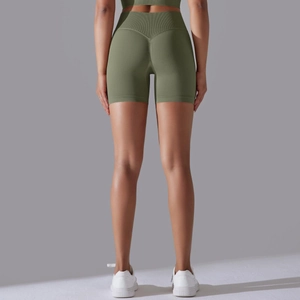 Vue arrière du short de yoga vert olive sans couture avec taille haute et effet push-up