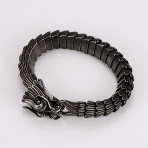Vintage stainless steel dragon scale bracelet with hip hop style dragon head clasp