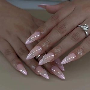 Press On Nails Pink French Almond False Nails With Artificial Pearl Heart Accents Glossy Elegant Manicure Decor For Daily Wear