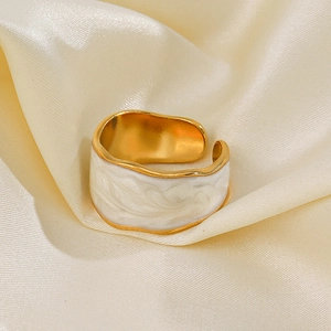 Anello In Acciaio Inossidabile Smalto Bianco Texture Marmo Bordo Ondulato Regolabile Gioielli Dita Moda Elegante Placcato Oro
