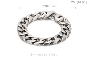 Detail view of 15mm silver Cuban link bracelet with 61g weight and 220mm length specs