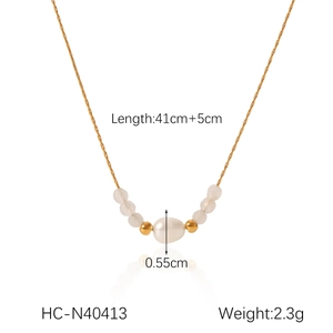Detail of vintage freshwater pearl necklace with 41cm stainless steel chain and dimensions