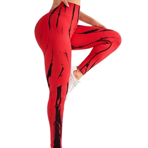 Women's high waist seamless tie-dye yoga leggings in red and black marble pattern