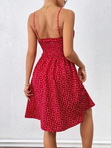 Französisches rotes Minikleid mit Polka Dots, rückenfrei, geraffte Taille und Spaghettiträgern