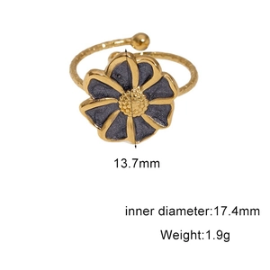 Macro shot of French vintage gold flower ring with grey petals and 13.7mm size detail