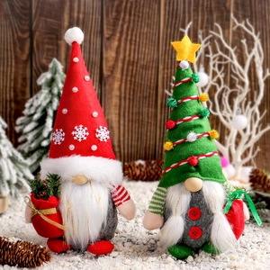 Lot de nains de Noël avec chapeaux rouges et verts pour décoration de table festive maison