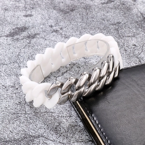 Dual-design Cuban chain bracelet in silver steel and white silicone on black leather