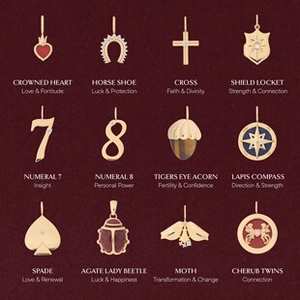 Série de douze pendentifs en or 18 carats avec symboles en émail et pierres précieuses