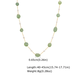 Detailed dimensions of the beaded necklace featuring amber stones and pearls