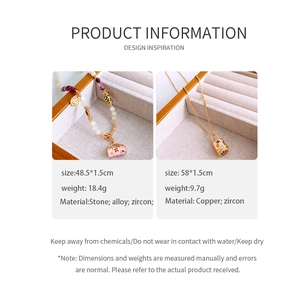 Détails du collier de perles à la française avec pendentifs en zircon sur velours