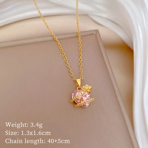 Detailed specs of pink heart crystal necklace pendant with dimensions and chain length