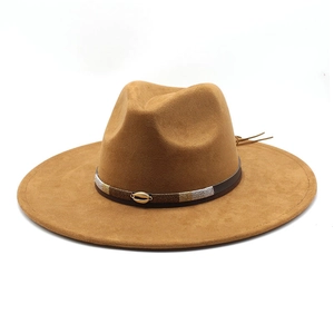 Cappello fedora cammello a tesa larga con fascia decorativa a conchiglia stile retrò