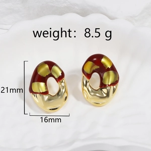 Detailed view of red enamel earrings with dimensions 21mm by 16mm and weight 8.5g