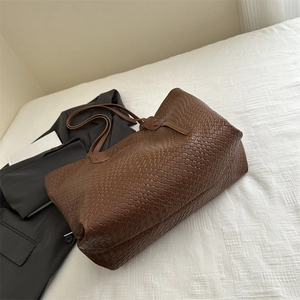 Sac fourre-tout tissé marron pour femme, grand sac à épaule pour le travail et le quotidien