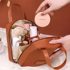 Braune PU-Leder Kosmetiktasche mit mehreren Fächern und elegantem Tragegriff