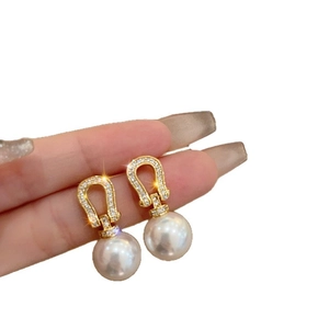 18K gold plated horseshoe earrings with sparkling cubic zirconia and white pearl drops