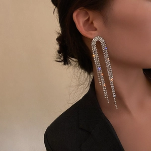 Sparkling S925 silver long tassel earrings with rhinestones for elegant evening wear