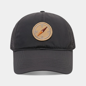 Quick-dry breathable mesh baseball cap in black with a compass embroidery patch