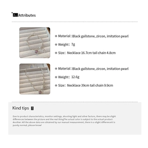 Detaillierte Maße und Material für Set aus Perlenhalskette und Armband mit Herzschleife