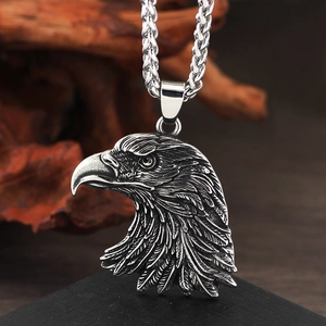 Vintage Viking eagle pendant necklace in silver alloy with detailed feather carving