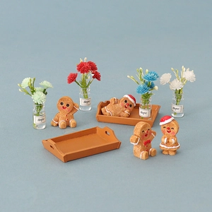 Miniature Christmas gingerbread man set with small flower vases and trays for DIY decor