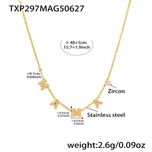 Dimensions détaillées du collier MAMA doré avec cœur en zircone et chaîne en acier