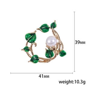 Fashion plant wreath brooch with golden vines, green leaves and white pearl accessory
