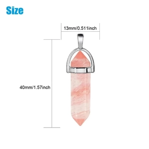 Roze kristallen zeshoekige hanger met afmetingen 40mm hoogte en 13mm breedte