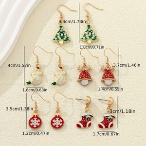 Set di 5 paia di orecchini natalizi con motivi di albero di Natale, pupazzo e renna