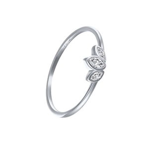 Minimalist S925 sterling silver ring featuring marquise-cut three-leaf clover stones