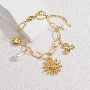 Bracelet en acier inoxydable plaqué or 18K avec breloques cœur et perle