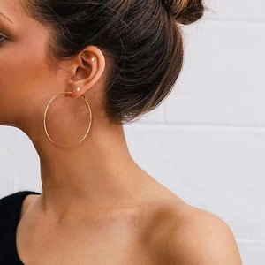Fashionable large gold hoop earrings and small studs set in 304 stainless steel