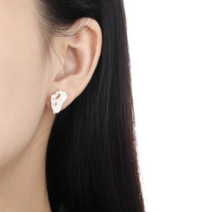 Irregular square silver stud earrings with sparkling brown gemstones and pleated texture